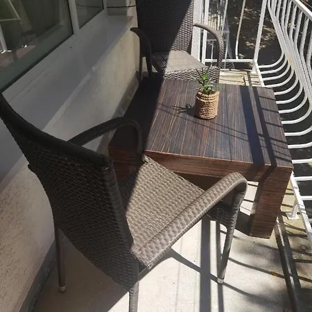 Hotel ескана 2*